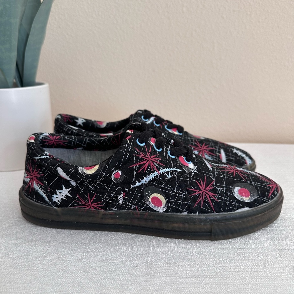 New Laura Britt Diane Black Mid Century Atomic Canvas Sneakers Women’s 6.5-7